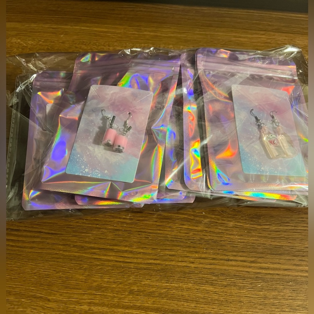 *10 sets/$8Colorful Earrings Set - Picture 3 of 3